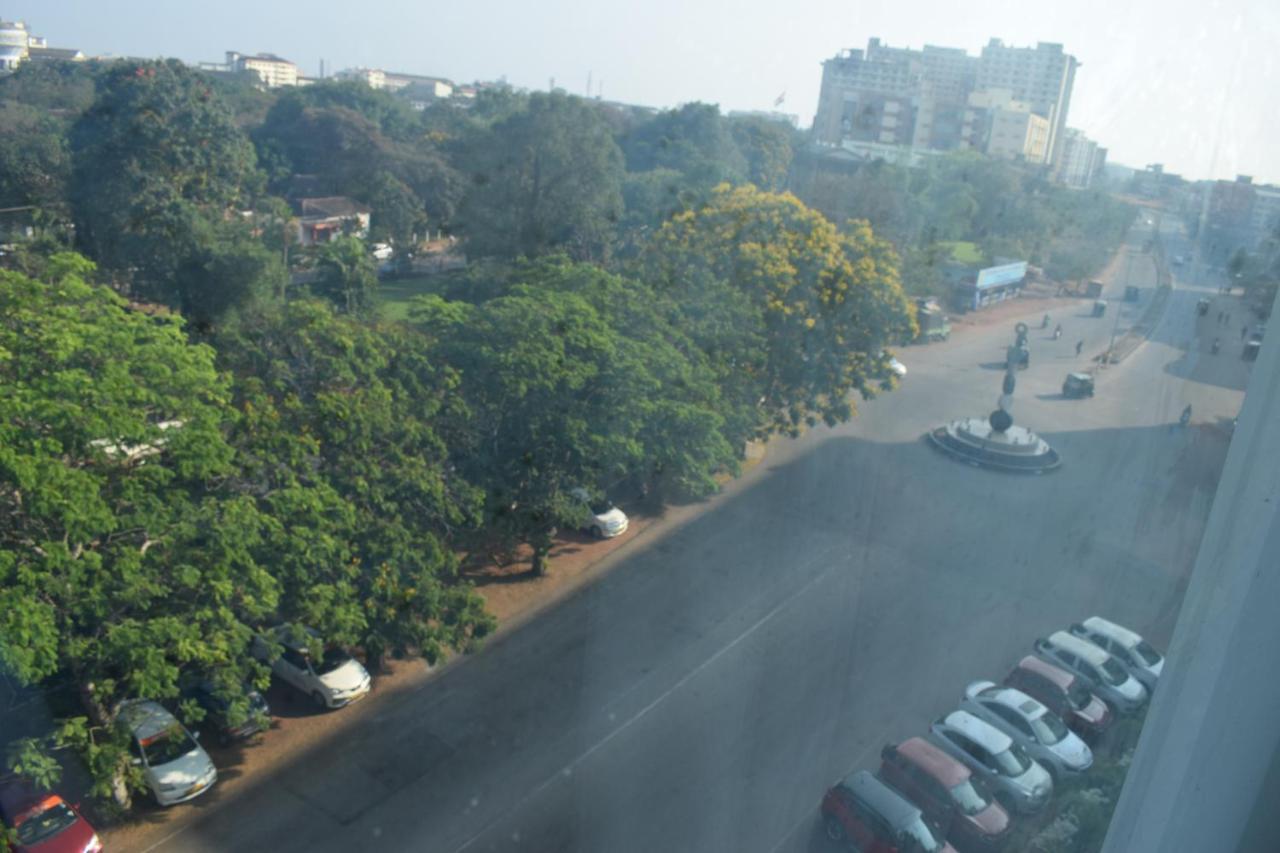 Country Inns & Suites By Radisson Manipal Exterior foto